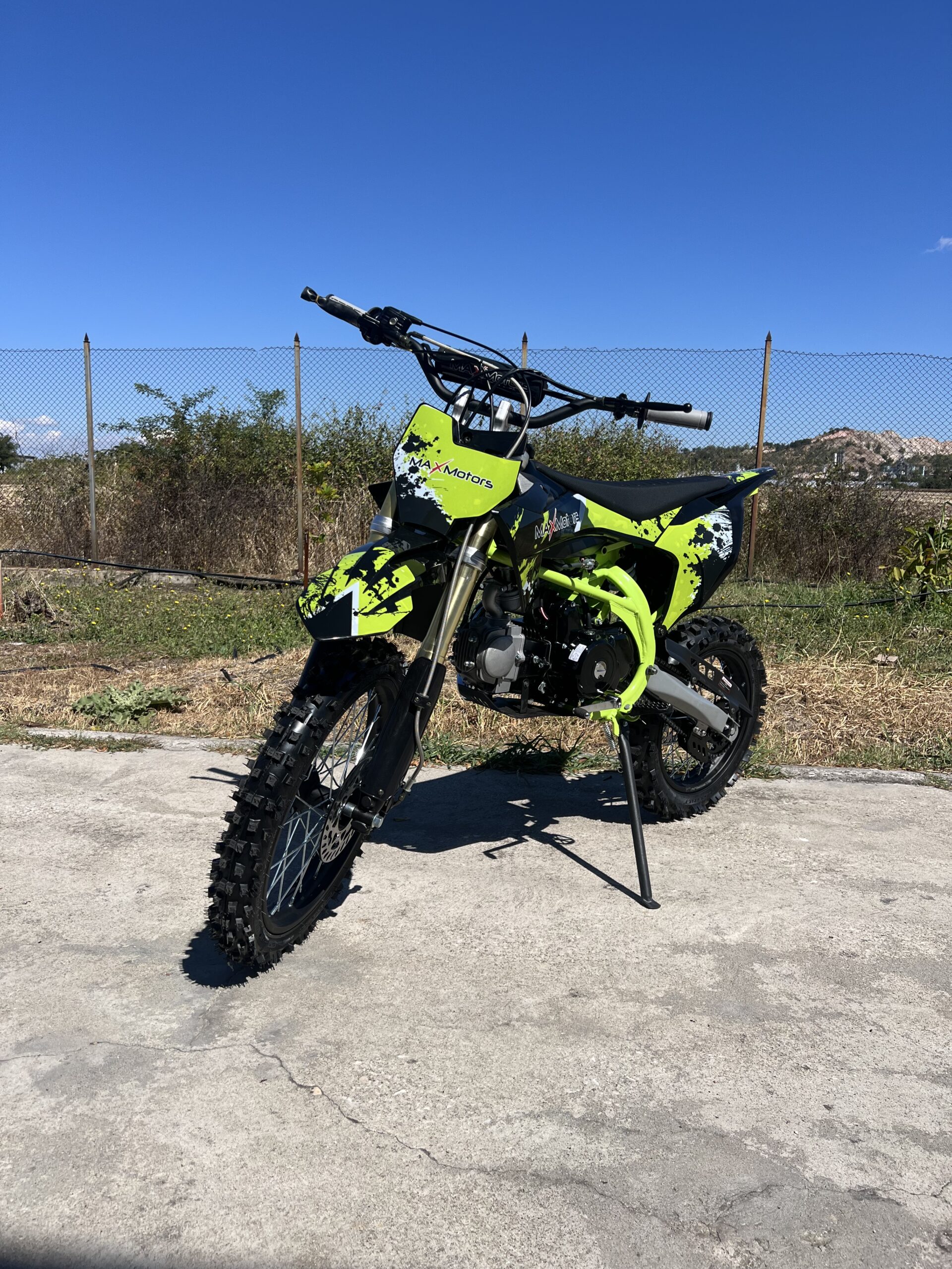 Бензинов кросов мотор 125 кубика MaxMotors, модел 2026г. 1 Бензинов кросов мотор 125 кубика MaxMotors, модел 2026г.